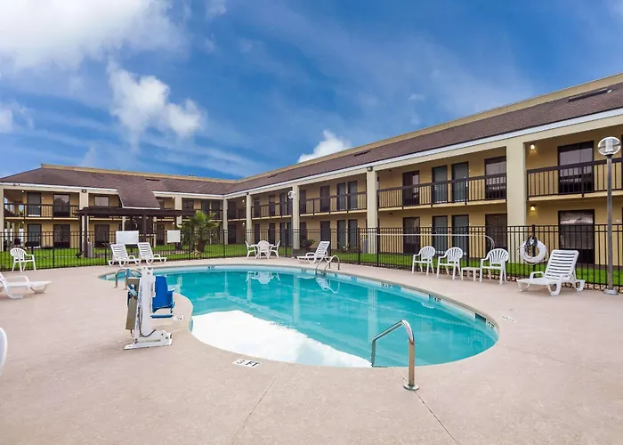 Quality Coliseum 3* North Charleston