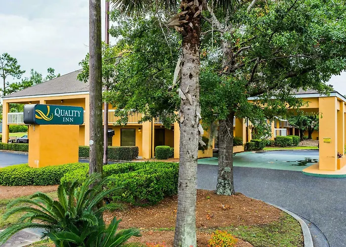 Quality Coliseum Inn